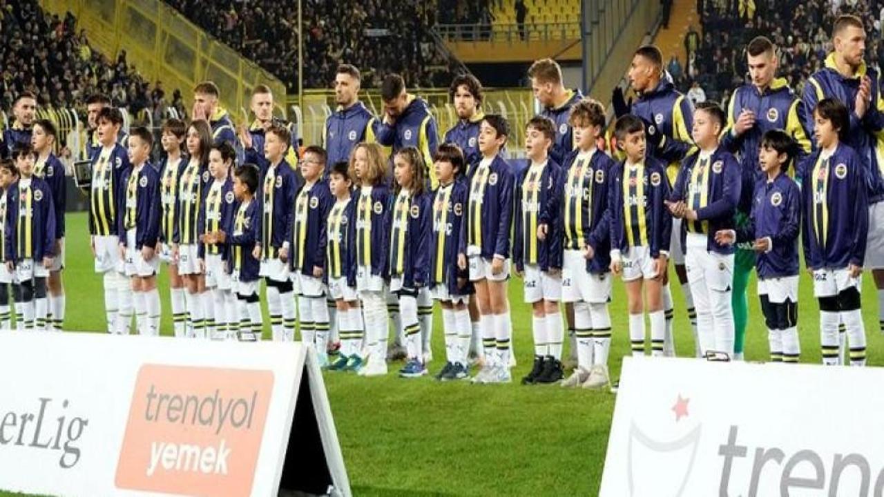 Fenerbahçe'nin UEFA kadrosu güncellendi
