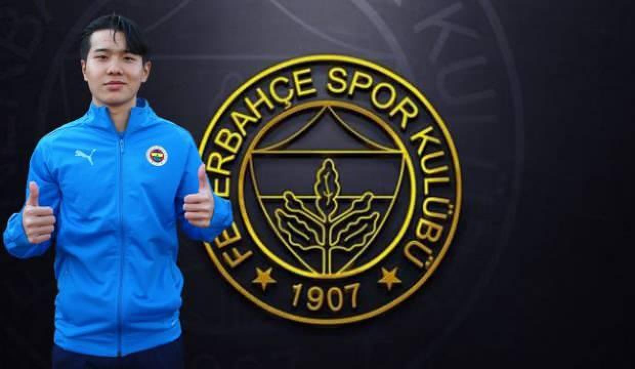 Fenerbahçe'ye bir Koreli daha! İstanbul'a geldi, formayı giydi! Jin-ho Jo kimdir?