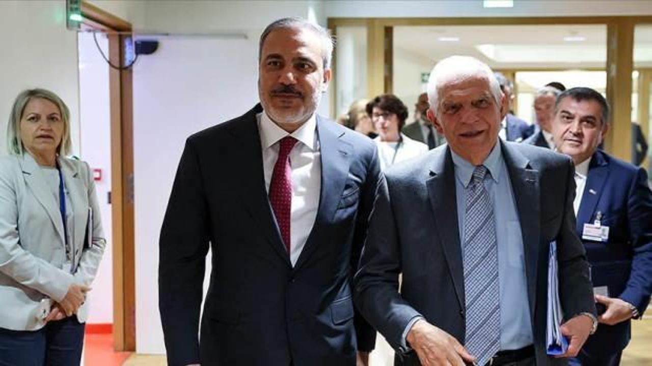 Financial Times Brüksel'deki toplantıyı yazdı: Günün en iyi kısmıydı Hakan profesyonel