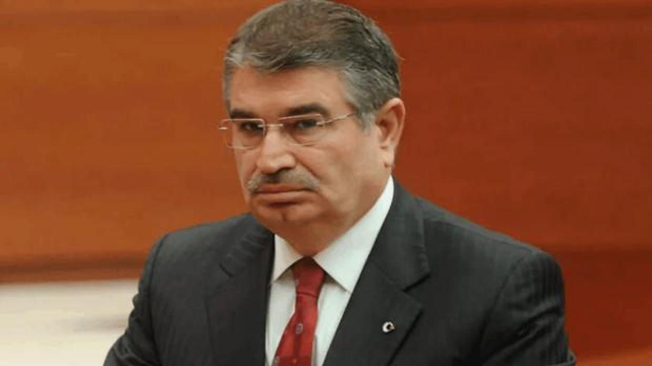 Firari FETÖ'cü İYİ Partili İdris Naim Şahin için dua etti