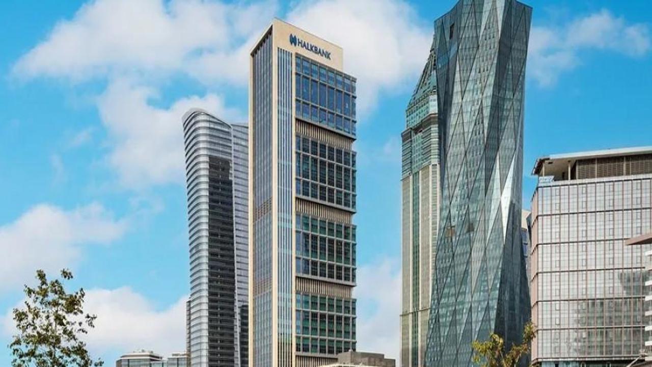 Fitch Ratings'ten Halkbank'ın (HALKB) kredi notuna artırım