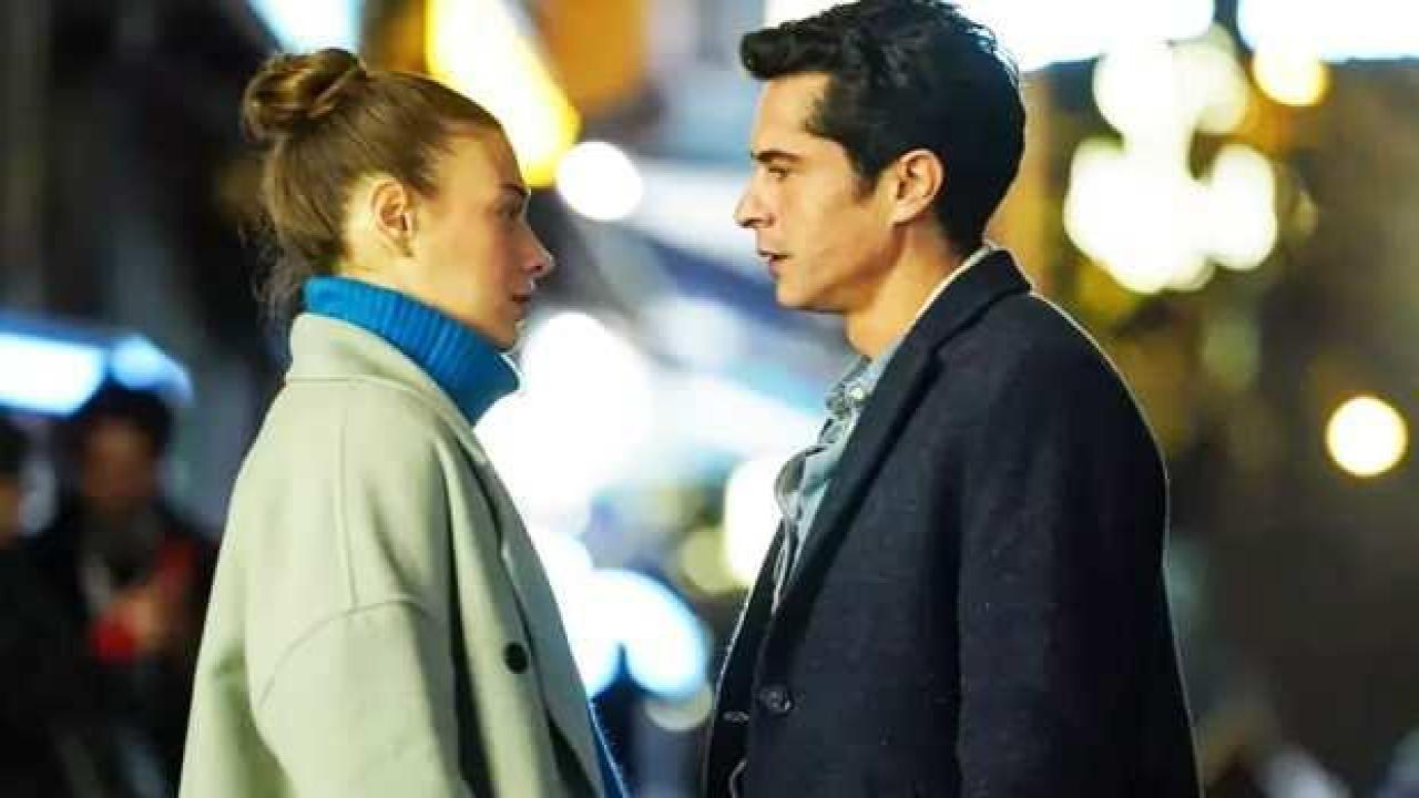Fox TV dizisi Taçsız Prenses büyük krizden nasibini aldı! Başrollerin 2'si de bıraktı