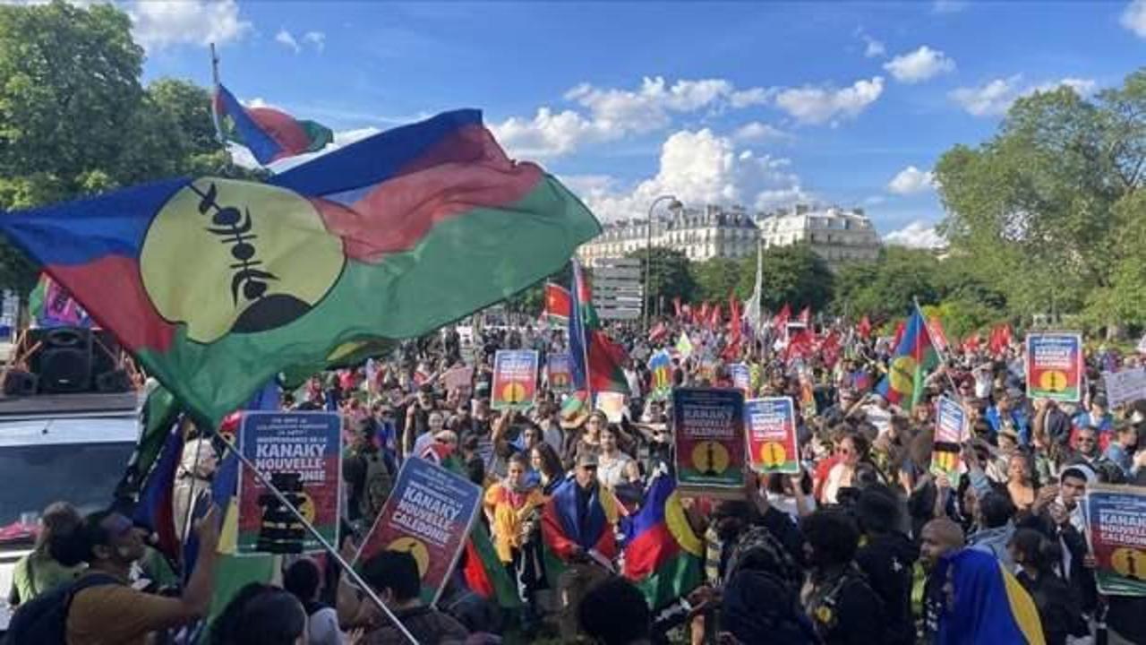Fransa'dan sömürgesi Yeni Kaledonya için yeni karar