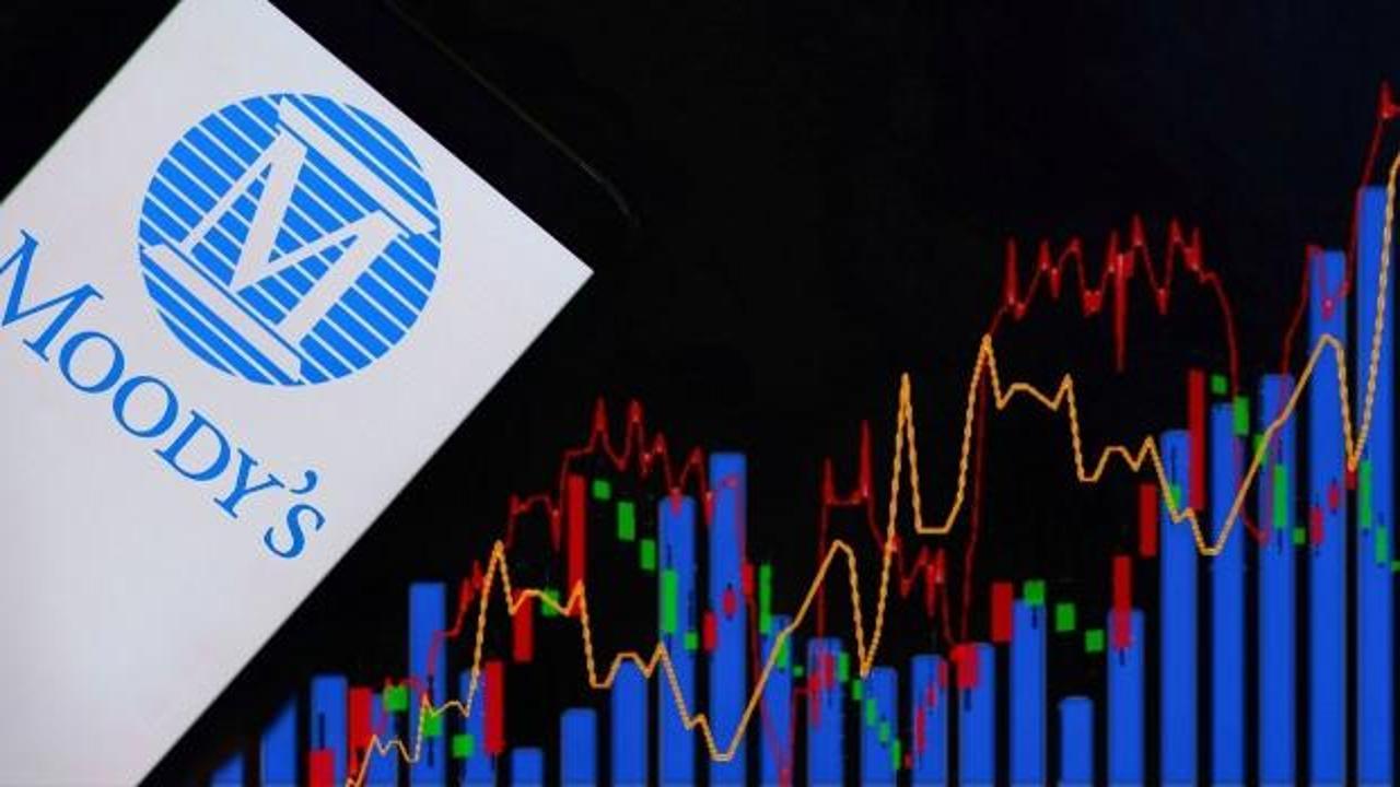 Fransa'ya Moody's'ten kötü haber