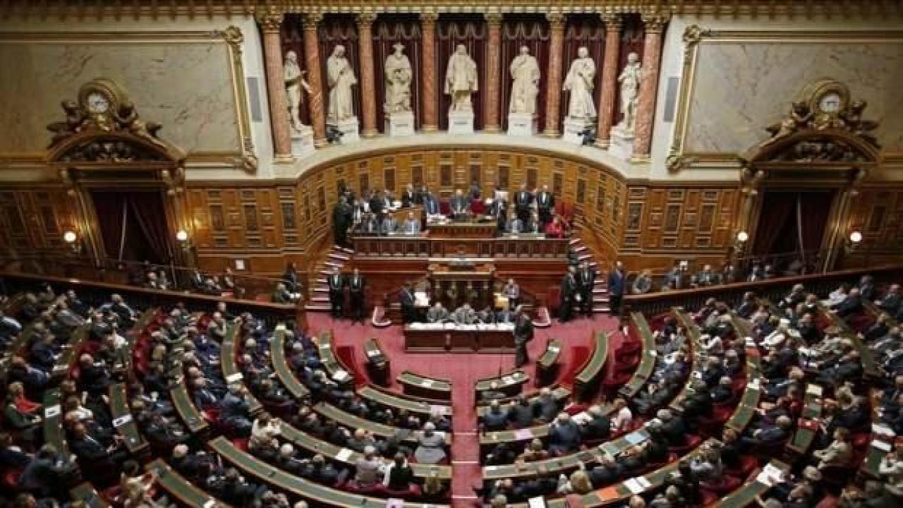 Fransa'yı ayağa kaldıran emeklilik reformu onaylandı