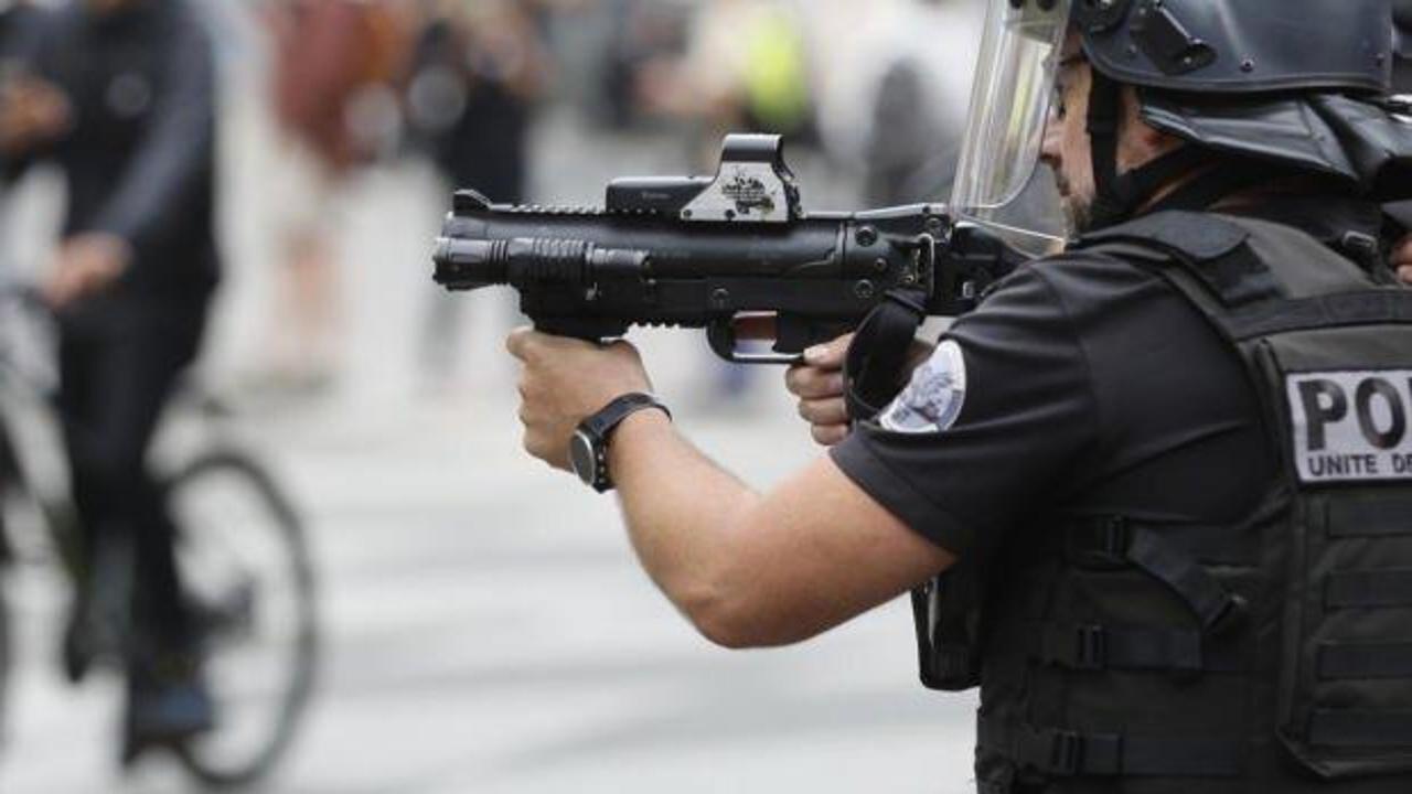 Fransız polisi dur ihtarına uymayan 19 yaşındaki genci vurarak öldürdü