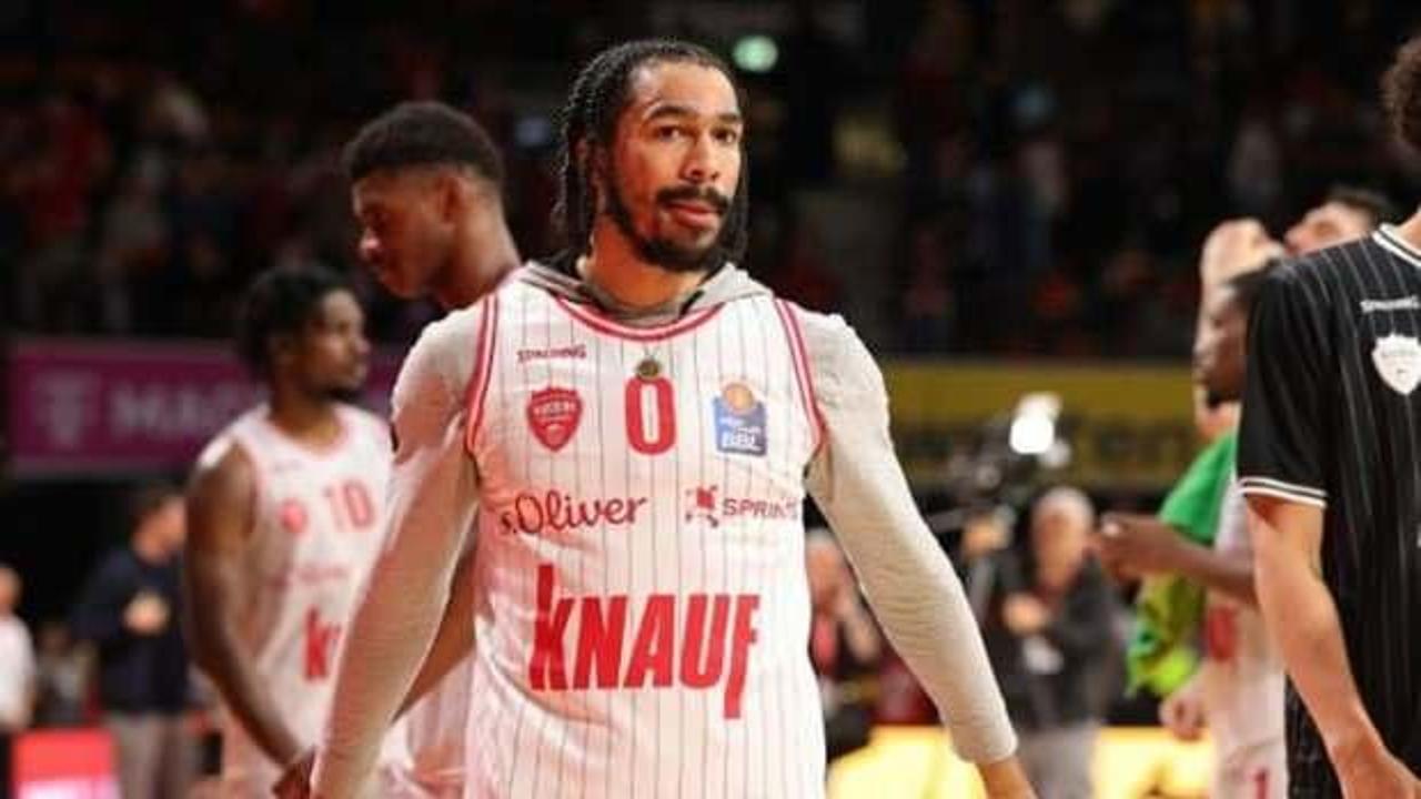 Galatasaray, ABD'li basketbolcu Otis Livingston'ı transfer etti