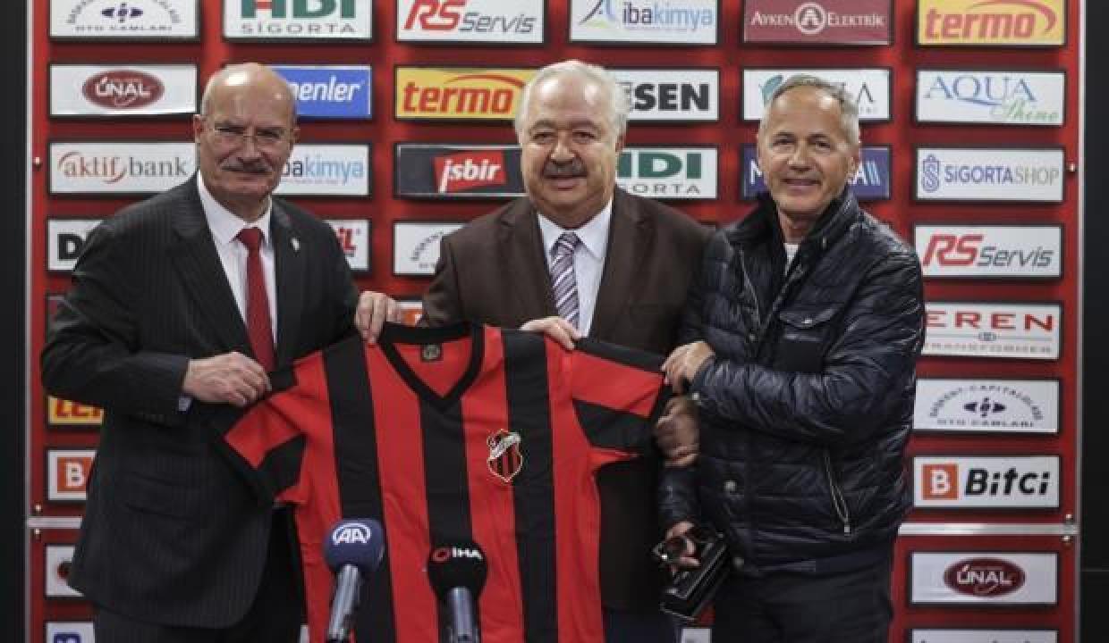 Galatasaray efsanesi Prekazi'den başkent kulüplerine ziyaret