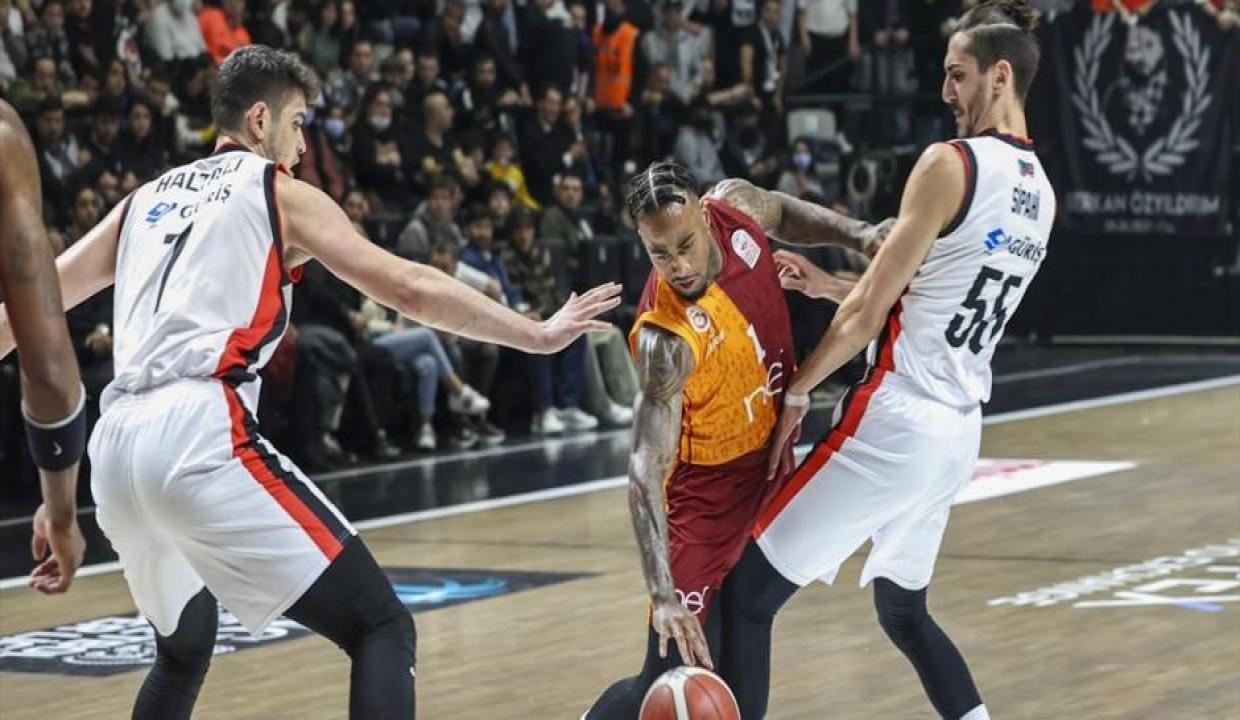 Galatasaray Nef, Beşiktaş Icrypex'i 74-62 mağlup etti