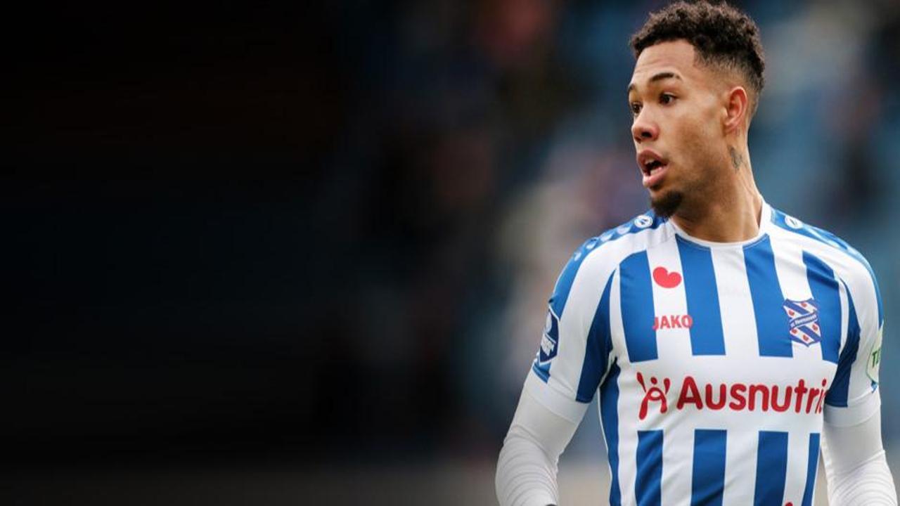 Galatasaray yeni sağ bekini İngiltere'de buldu