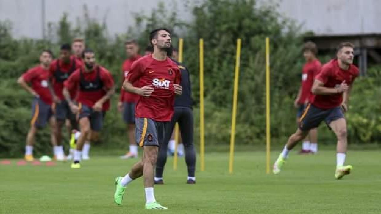 Galatasaray'a Leo Dubois müjdesi!