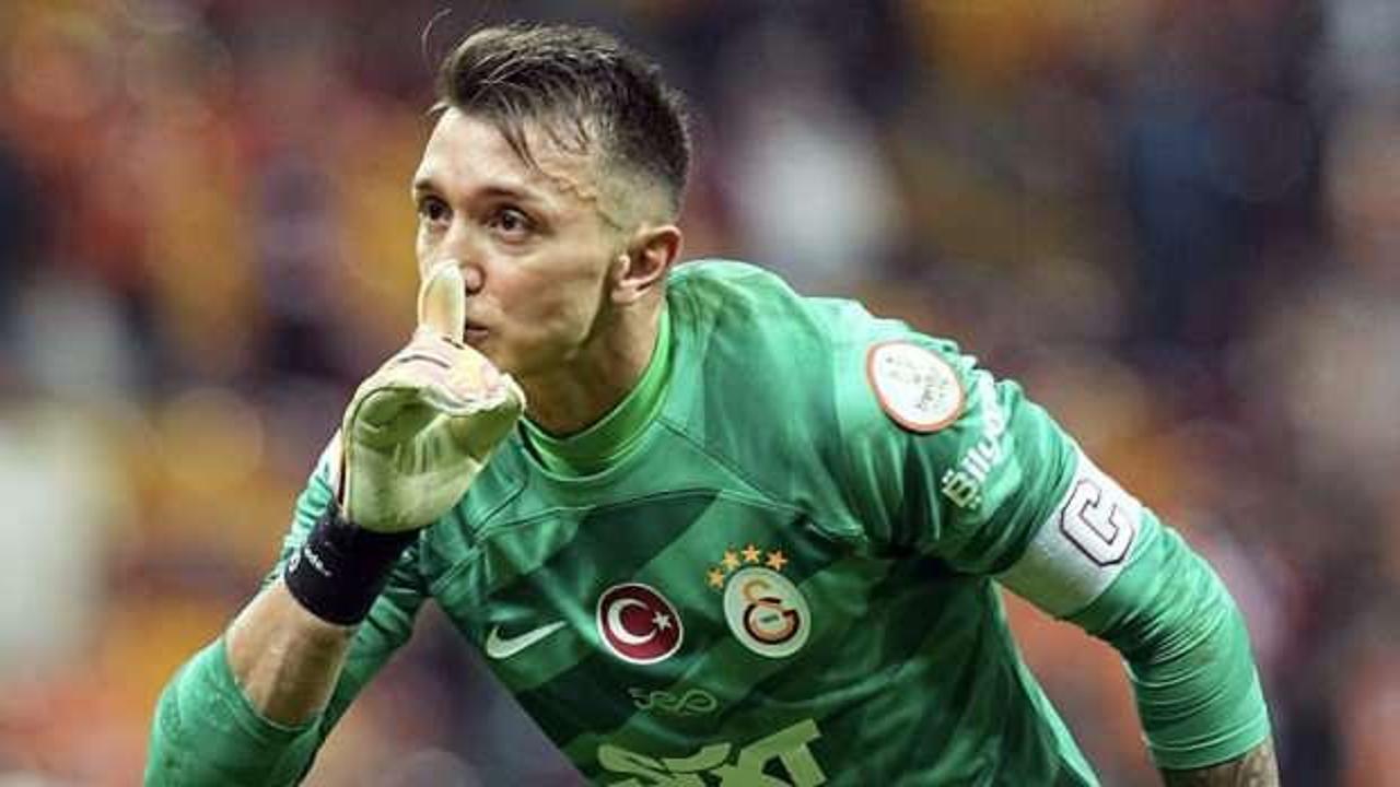 Galatasaray'da bir devir sona eriyor! Aslan yerini doldurmak için kesenin ağzını açacak