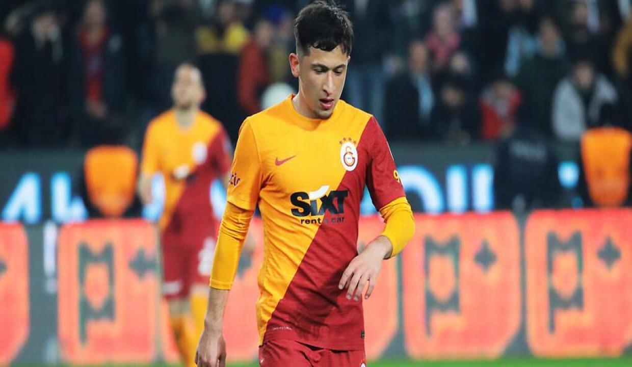 'Galatasaray'dan para beklemekten bıktım!'