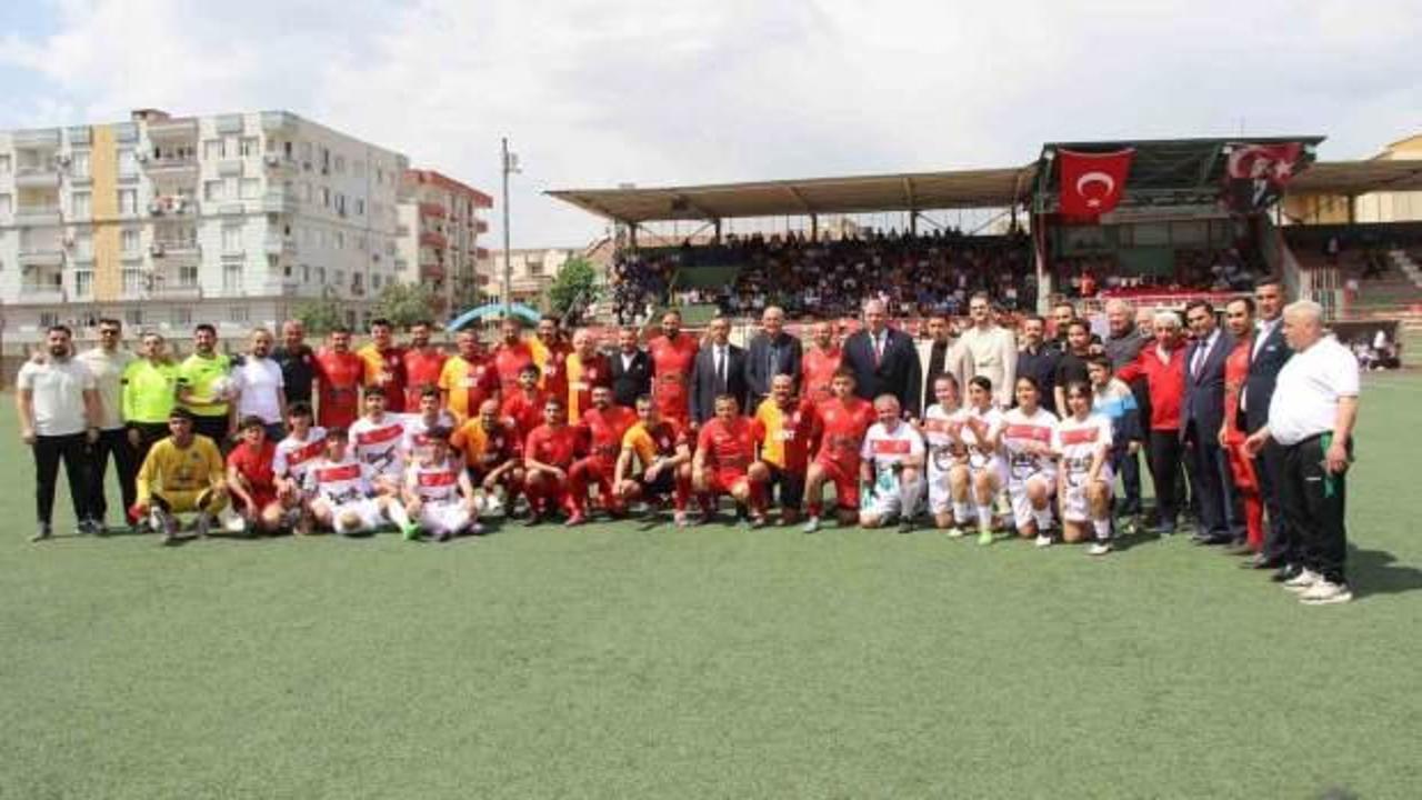 Galatasaray'ın efsaneleri Cizre'de sahaya çıktı: Maç bitince stattan ayrılamadılar