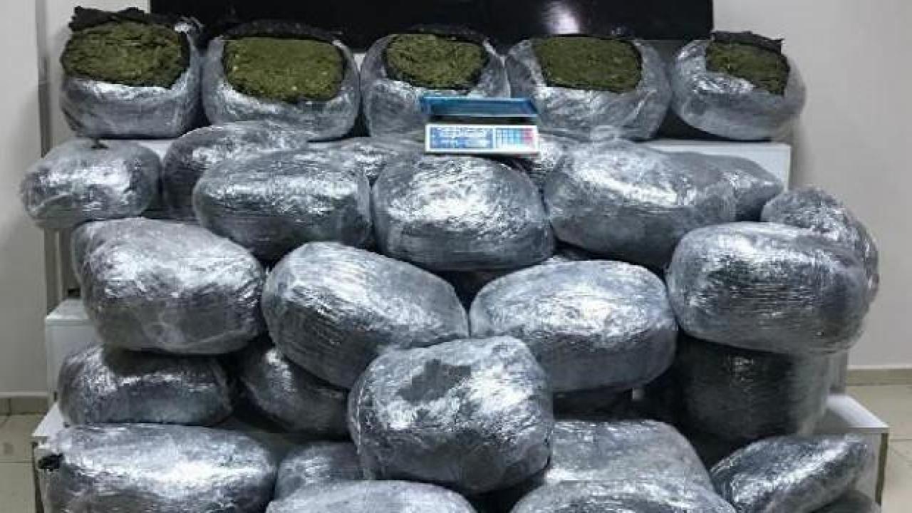 Gaziantep'te 200 kilo esrara 4 tutuklama