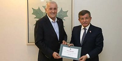 Gelecek Partisi'nde Bayrak Değişimi