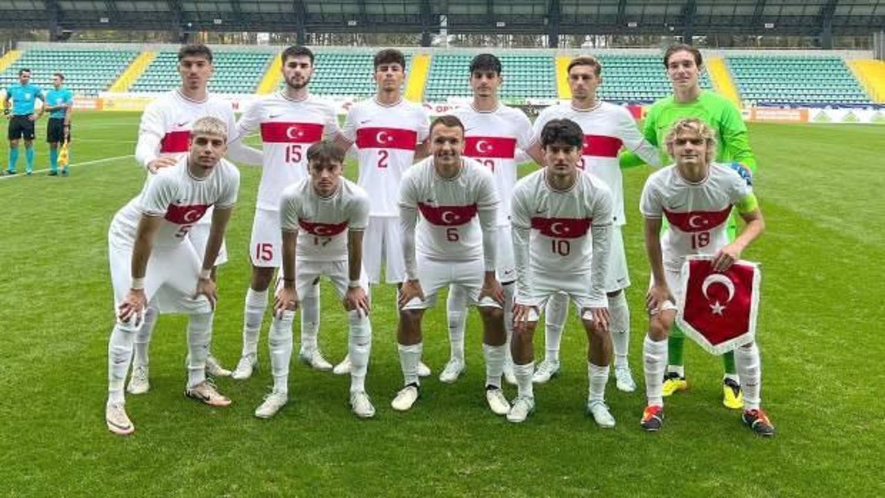 Genç millilerden gururlandıran başarı!