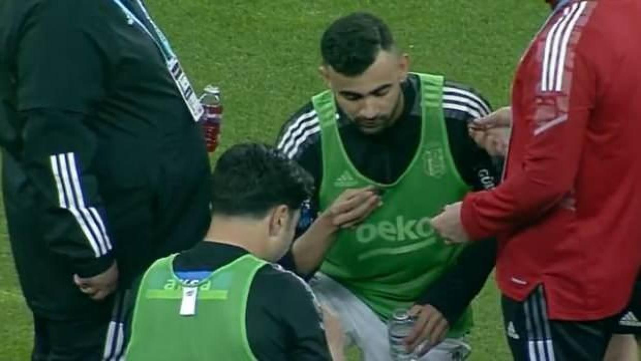 Ghezzal ve Güven Yalçın sahada oruç açtı!