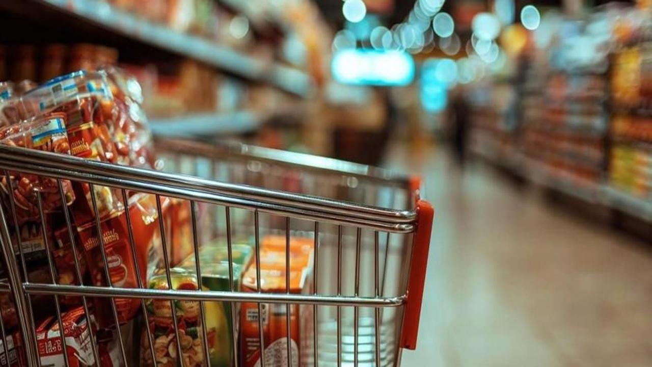 Gıdadan sonra sıra eğitim ve sağlıkta! Vatandaş en ucuzunu bulacak