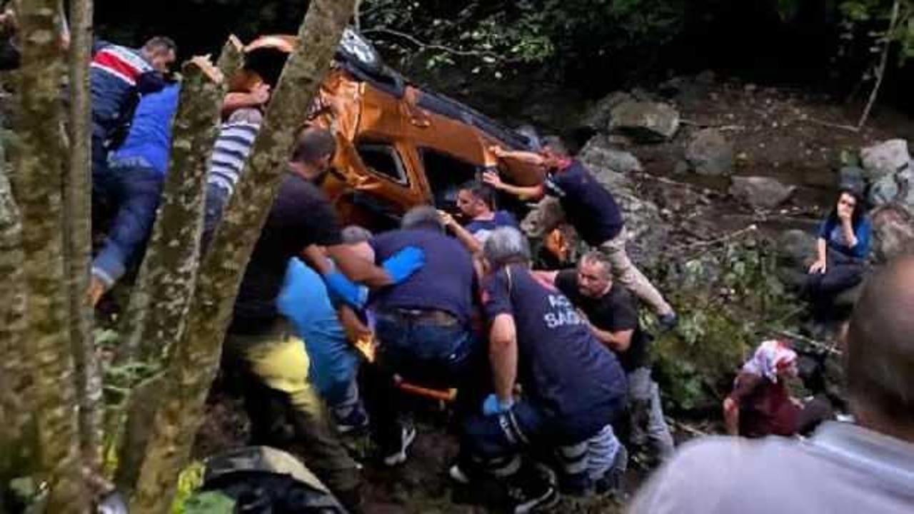 Giresun'da otomobil, dereye uçtu; 1 ölü, 3 yaralı