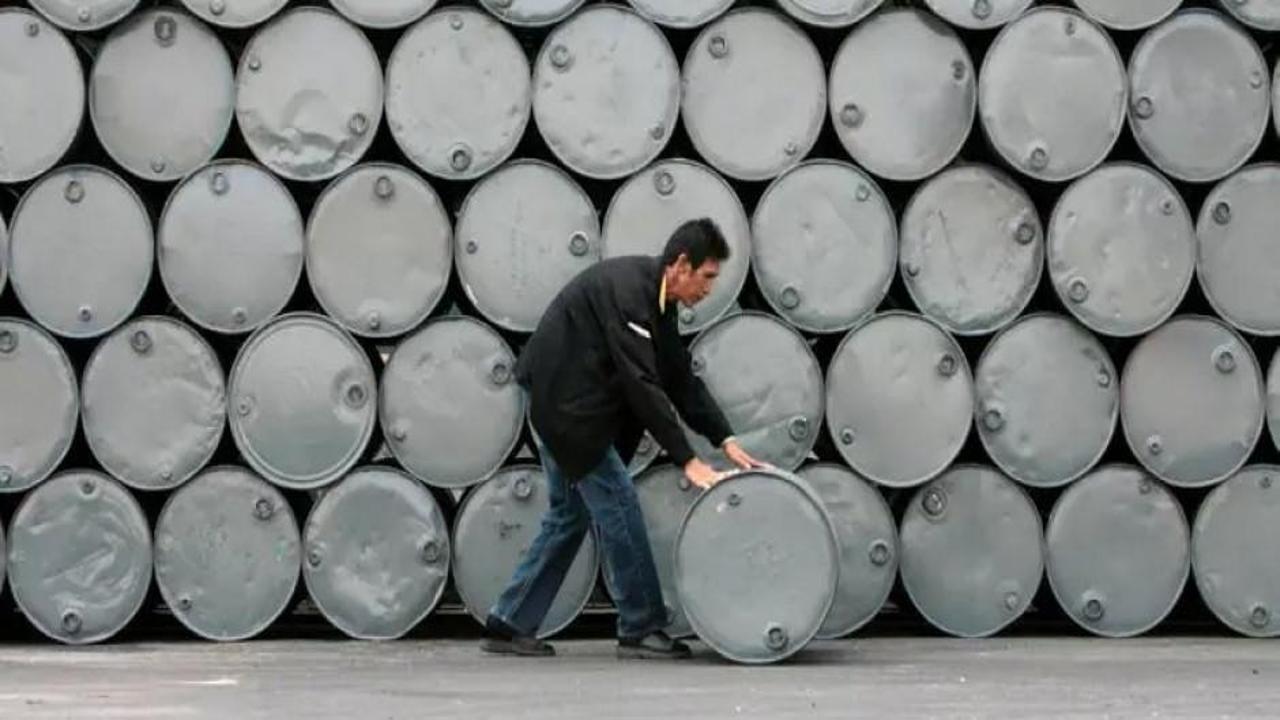 Goldman Sachs'tan petrol fiyatı için yeni tahmin