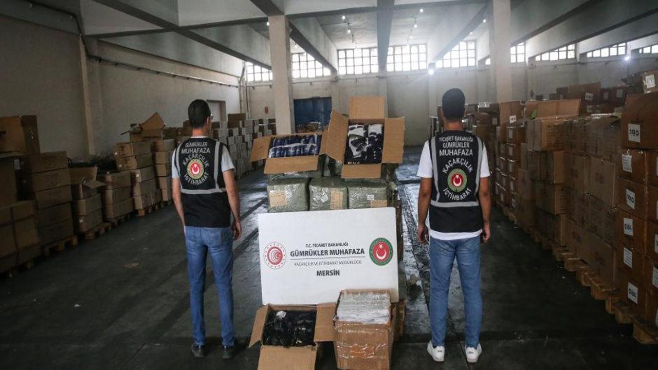 Gümrük Muhafaza ekipleri yaklaşık 730 bin kaçak eşya ele geçirdi