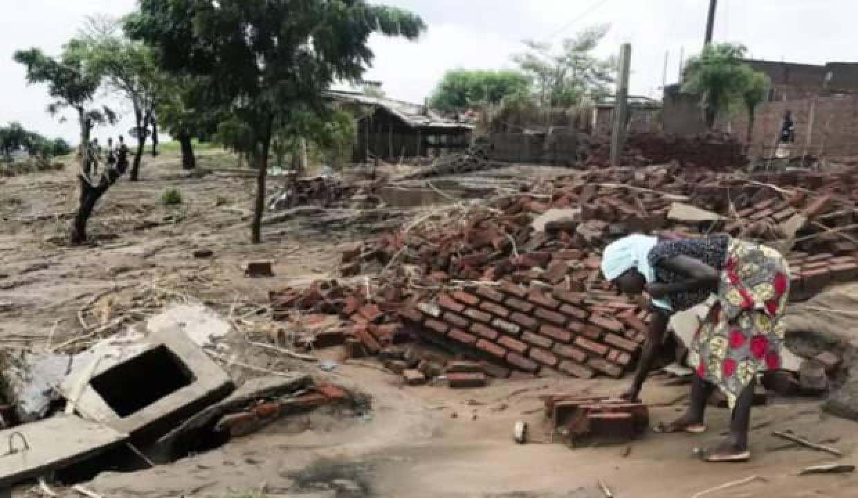 Güney Afrika'daki sel felaketinde en az 45 kişi hayatını kaybetti