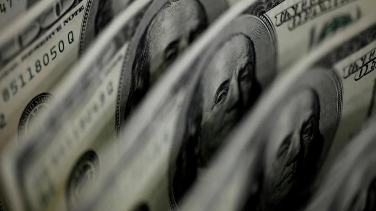 Haftanın son gününde dolar ve Euro