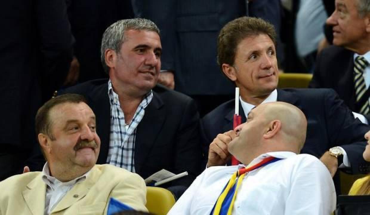 Hagi ve Popescu, Galatasaray - Barcelona maçı için İstanbul'a geliyor