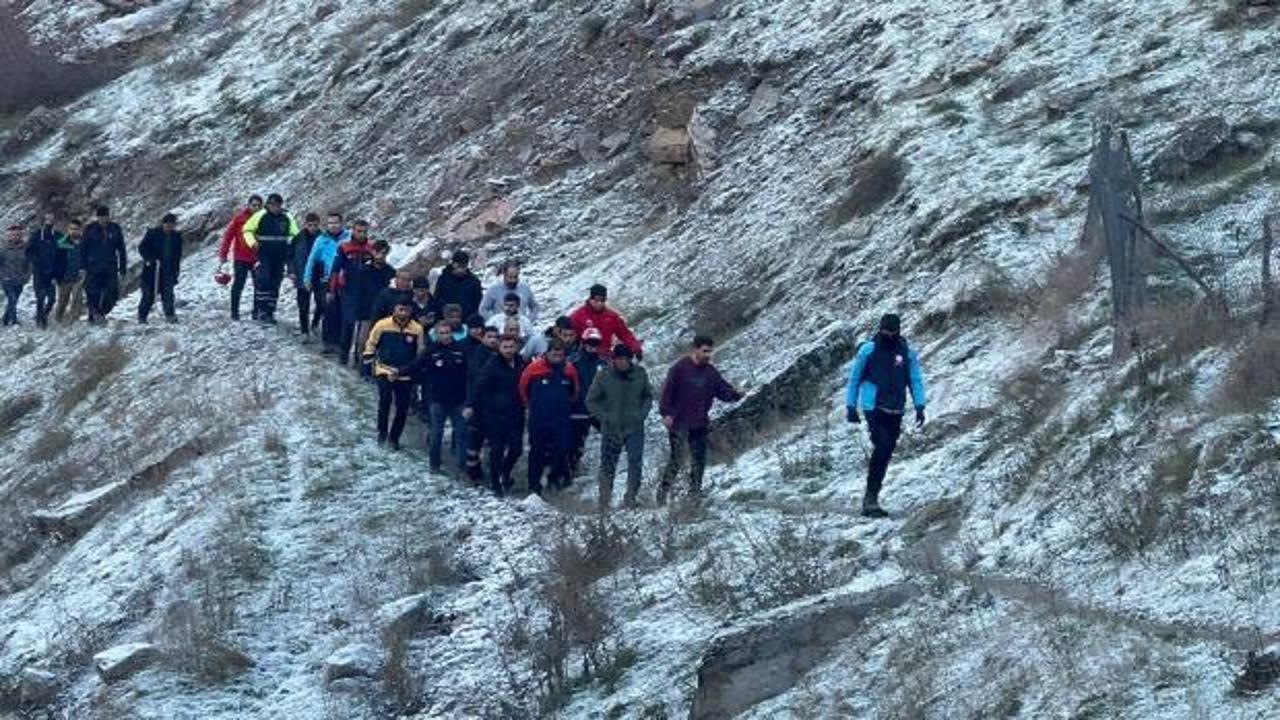 Hakkari'de acı olay: Çoban kayalıklardan düştü!