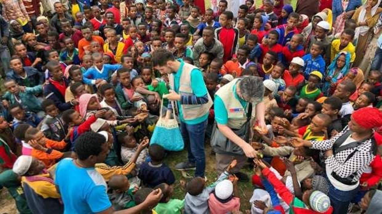 Hasene'den savaş mağdurlarına ve mültecilere el uzatan Zekat Kampanyası