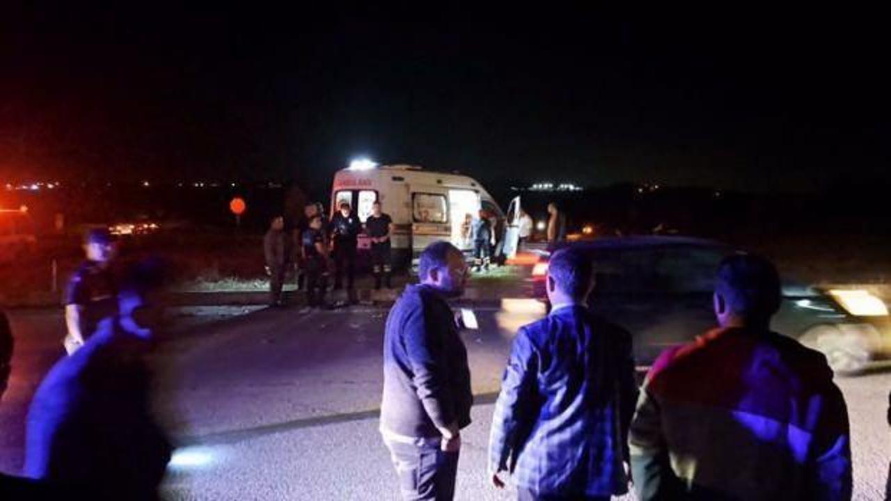 Hasta taşıyan ambulans ile otomobil çarpıştı: 1'i ağır, 2 yaralı