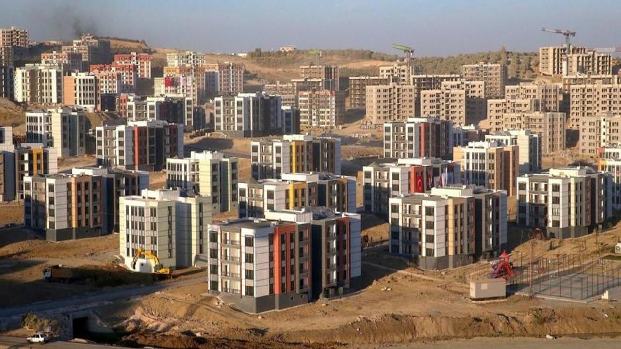 Hatay Dikmece'deki deprem konutlarından 3 bin 830'unun inşaatı tamamlandı