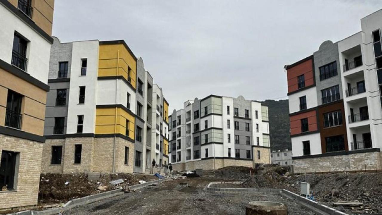 Hatay'da afet konutlarının teslimi başlıyor