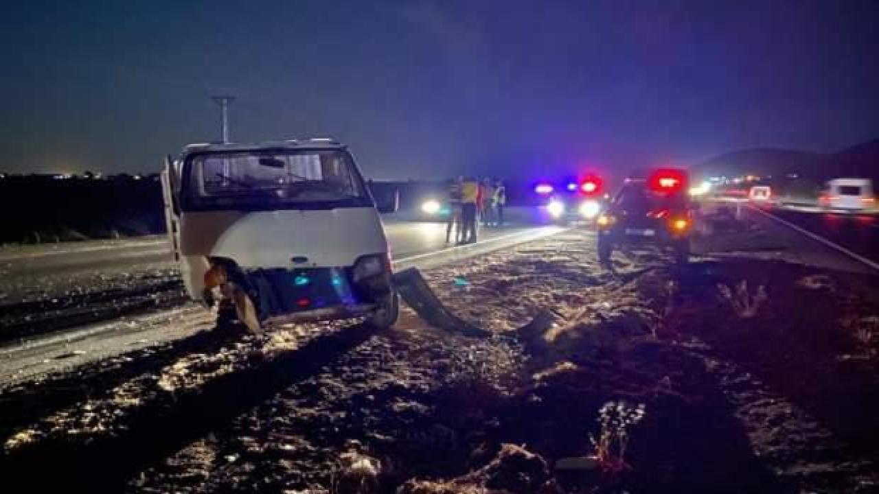 Hatay’da kamyonet ile otomobil çarpıştı: 6 yaralı
