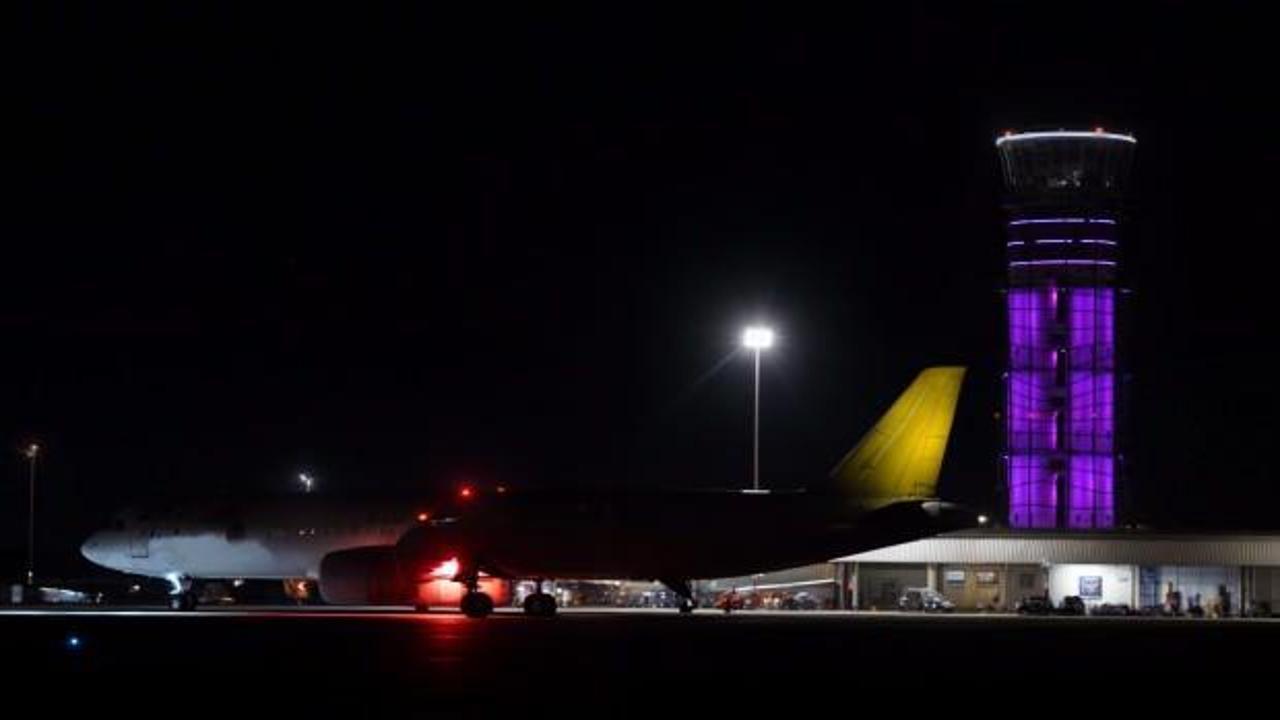 HEAŞ, Sabiha Gökçen Havalimanı Kulesi’ni mor renkle ışıklandırdı