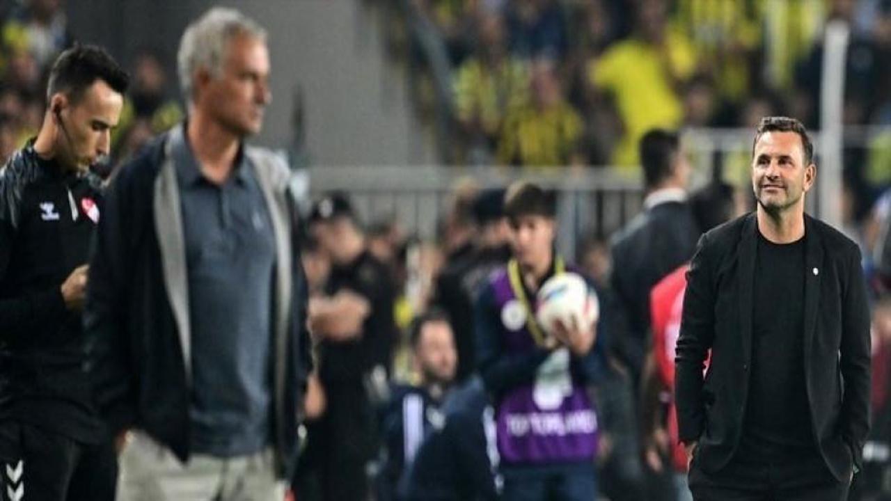 Herkes bu kareyi konuşuyor: Okan Buruk'un Mourinho'ya attığı bakış