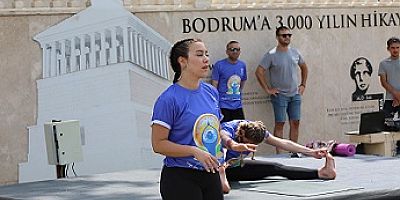 HİNDİSTAN BAŞKONSOLOSU DÜNYA YOGA GÜNÜ ETKİNLİĞİ