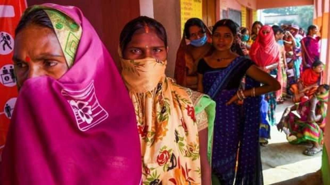 Hindistan'da yaklaşık 40 gün sürecek seçimler yarın başlıyor