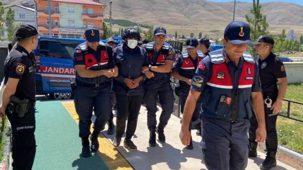 Hırsız zannettiği 3 kişiyi öldüren çoban adliyede