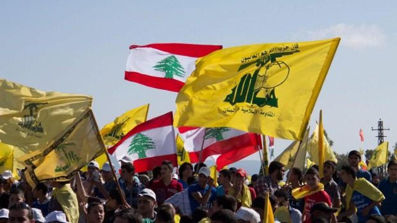 Hizbullah İsrail'in askeri üslerine saldırı! İsrail yangın yeri