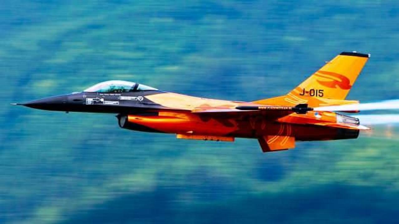 Hollanda: Ukrayna'ya savaş uçağı göndermeye açığız