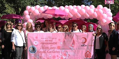 Kartal’da ‘Pembe Patika Yürüyüşü’ ile Meme Kanserine Dikkat Çekildi
