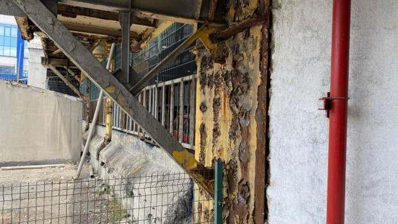 İBB'nin 'yeniledik' dediği Büyük İstanbul Otogarı çürüyor