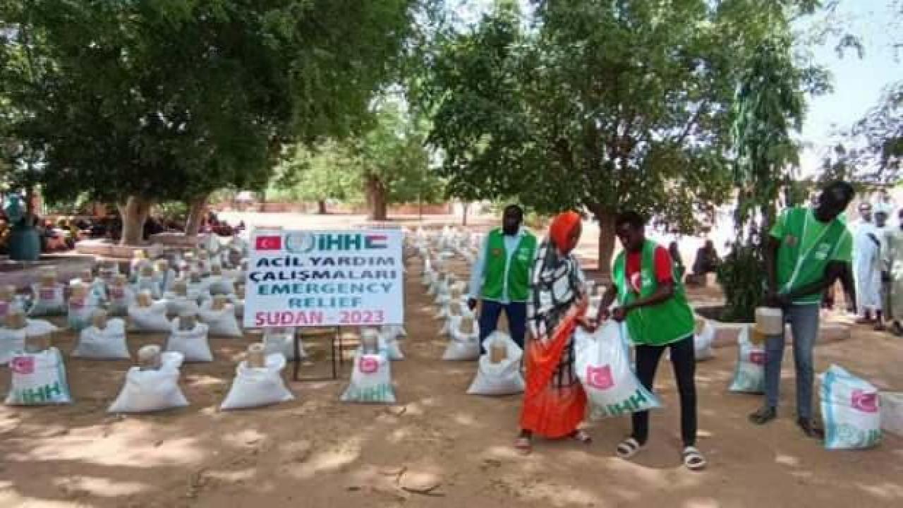 İHH, Sudan’a yardım çalışmaları başlattı