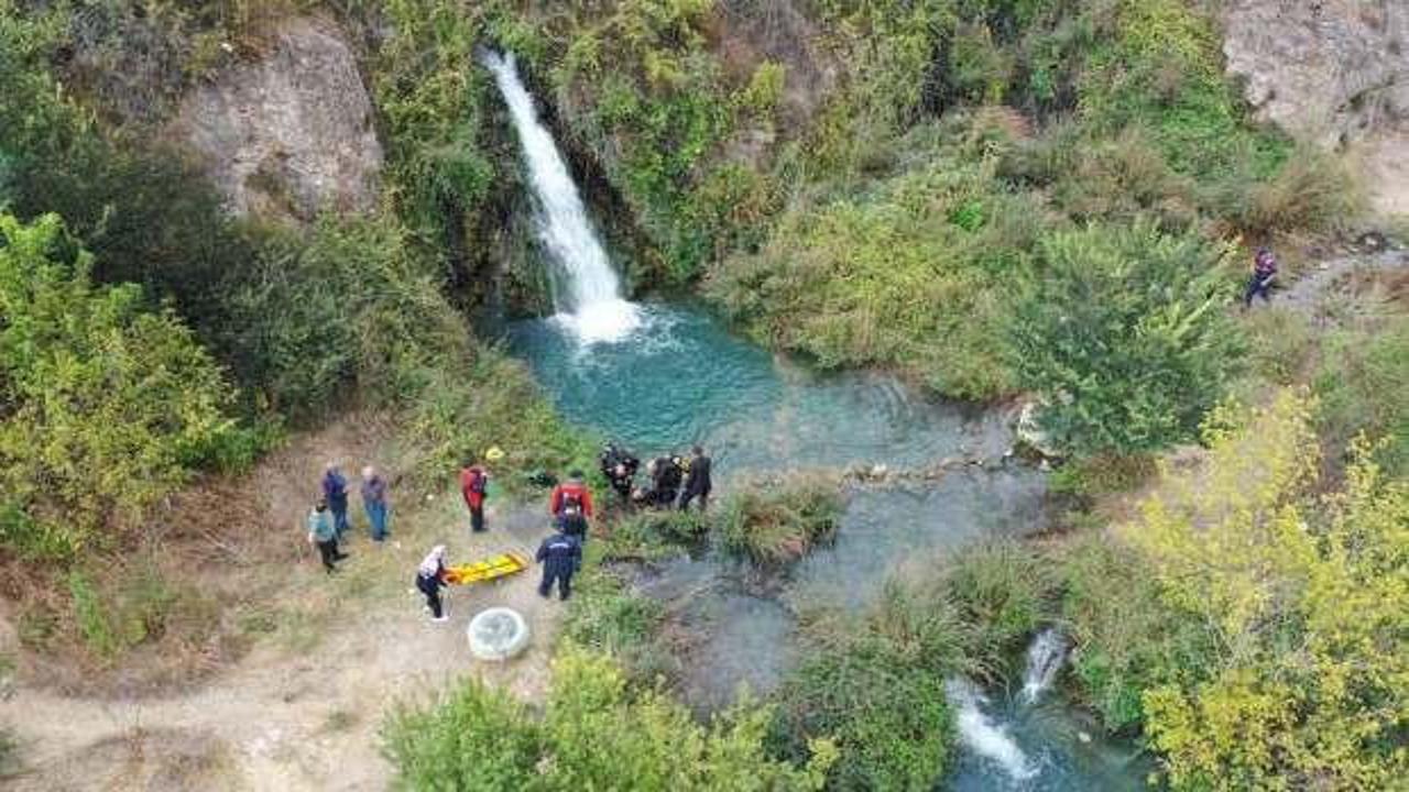 İki çocuğunu boğulmaktan kurtaran baba hayatını kaybetti