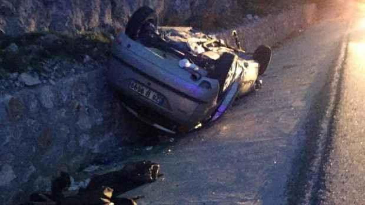 İki otomobilin çarpıştığı kazada 3’ü ağır, 5 kişi yaralandı