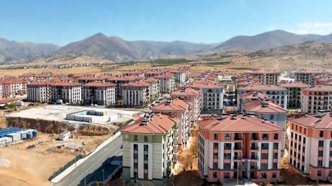 İkizce'de yeni  bir yaşam alanı kuruldu! Bakan Kurum: Bize durmak yok