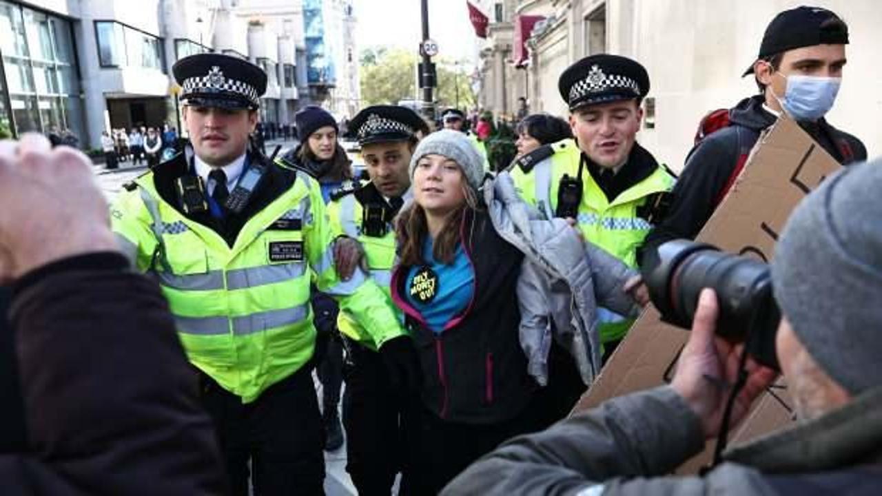 İklim aktivisti Greta Thunberg, Londra'da gözaltına alındı