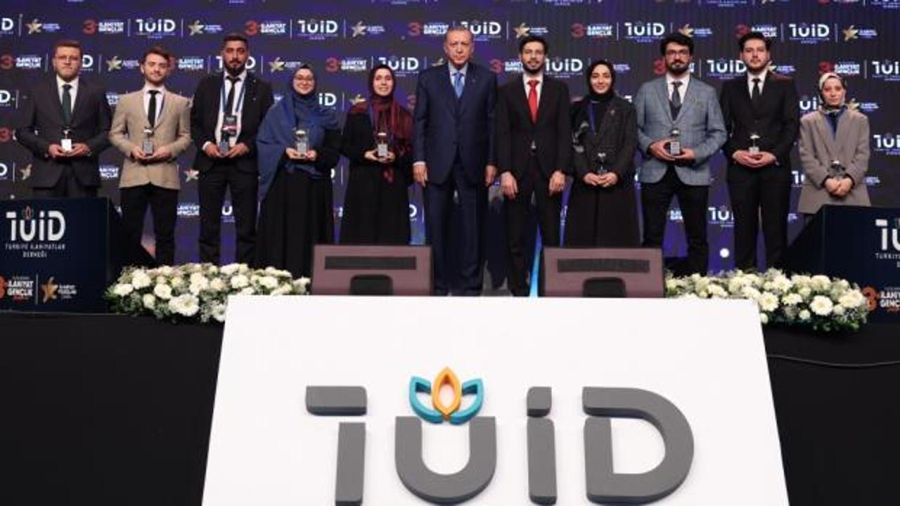 'İlahiyat Yıldızları'nda yarışma heyecanı... Ödül umre olacak